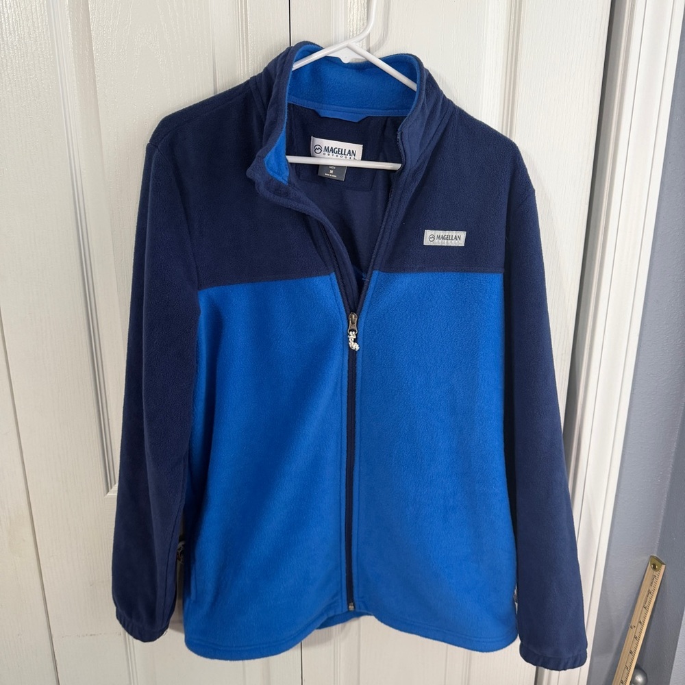 Magellan Outdoor blue full zip fleece jacket size medium
